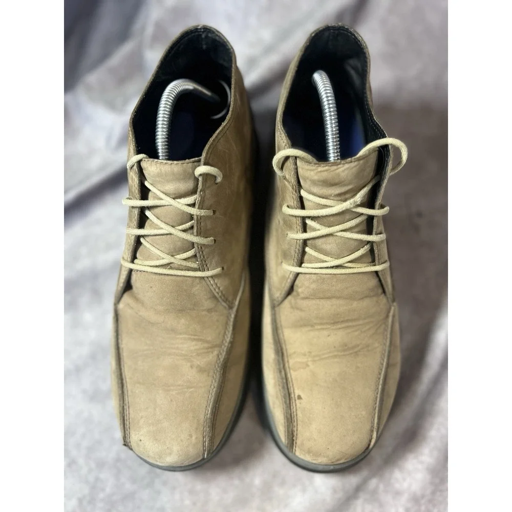 Merrell pre owned